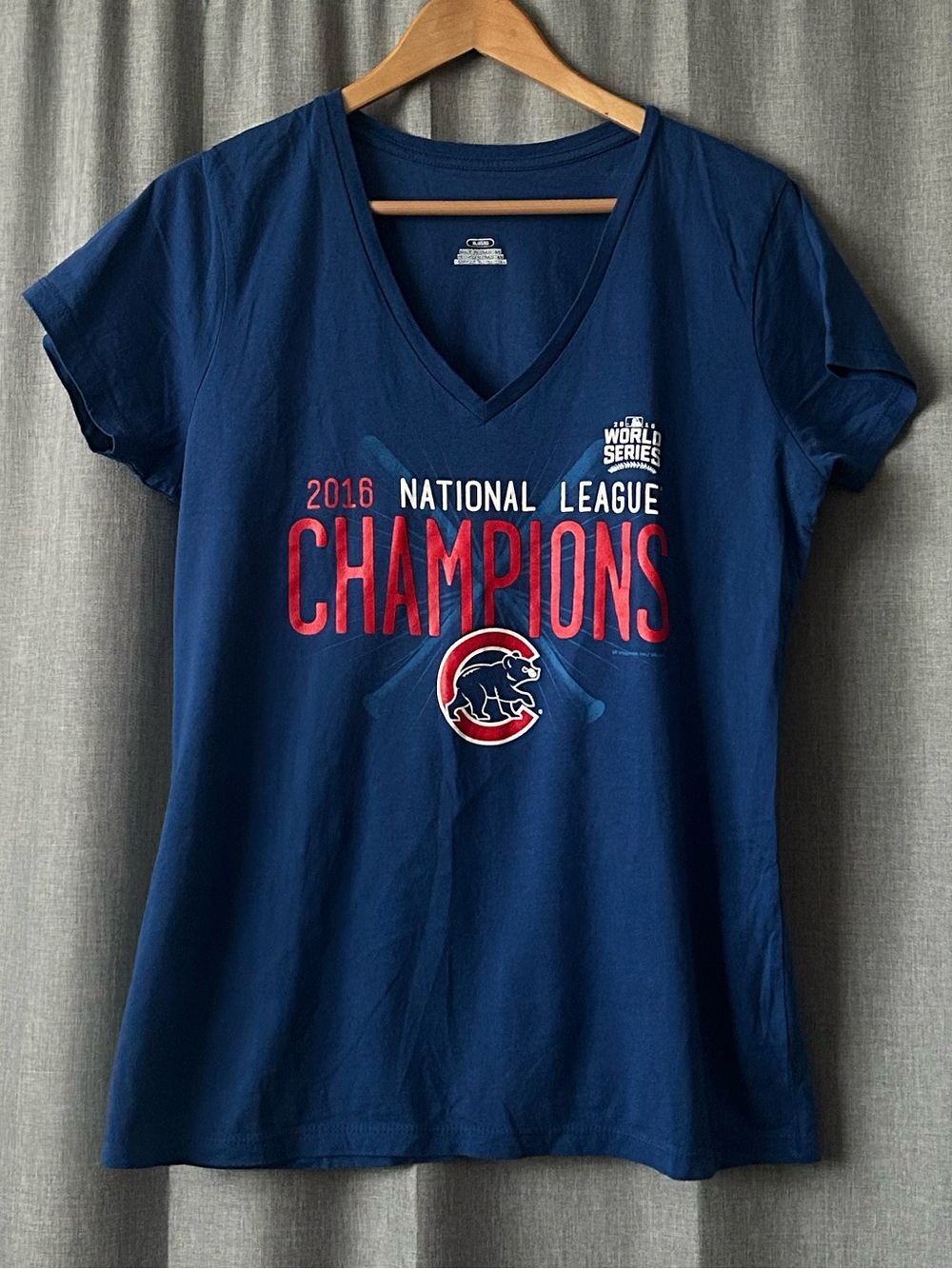 Chicago Cubs 2016 National League Champions Navy V-Neck Tee